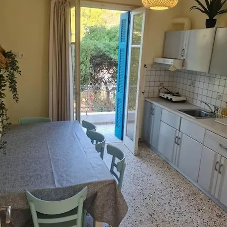 Apartment Big On The