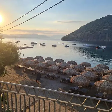 Big On The * Τολό